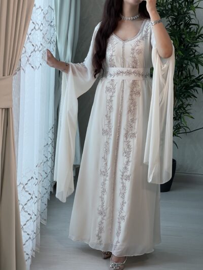 3D97F8ED-2378-4BB6-948C-14A74FB49575 Long sleeves - bride