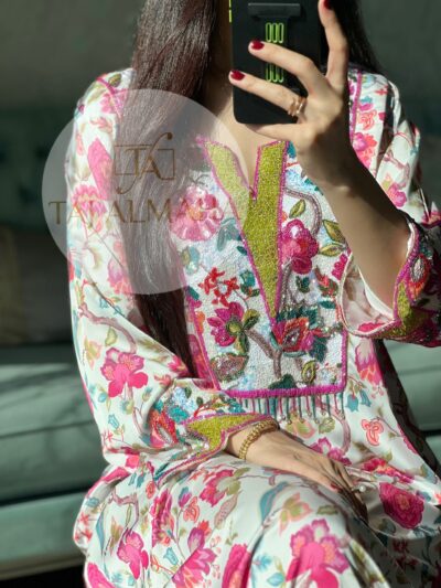 5AC2A0A8-F150-4F87-B1A7-D7A5C82BF204 jalabiya-silk0412-hand-made