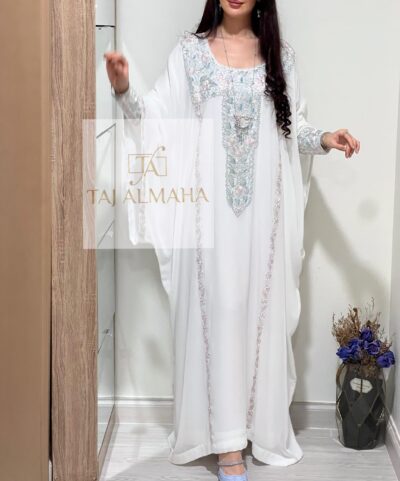 12E3E639-DB9B-4B9B-8AC7-4874F7E6B664 White Thoub - RK0223