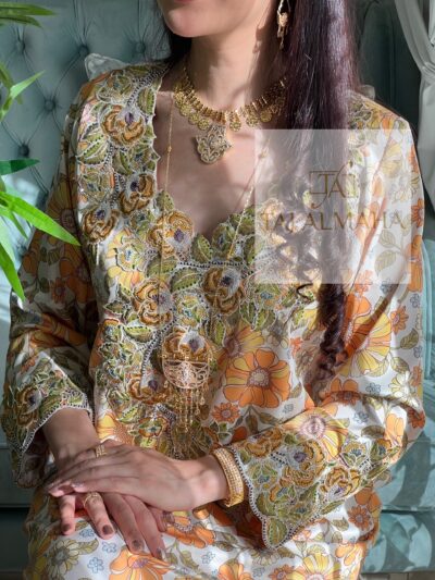 70E0B929-6882-4F50-8C06-A638904233E2 Orange silk Mukhawar