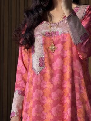 Rosy petal Mukhawar